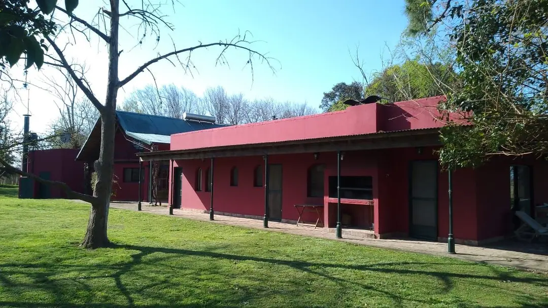The long guest wing with its gallery